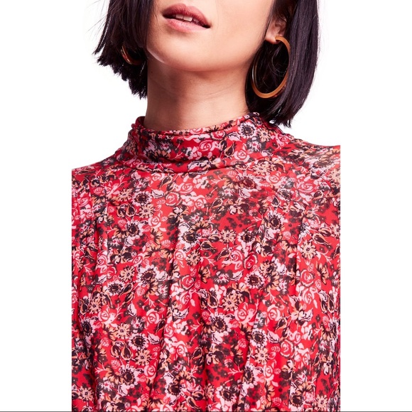 🌈 SOLD 🌈 FREE PEOPLE all dolled up poppy top - Picture 5 of 13